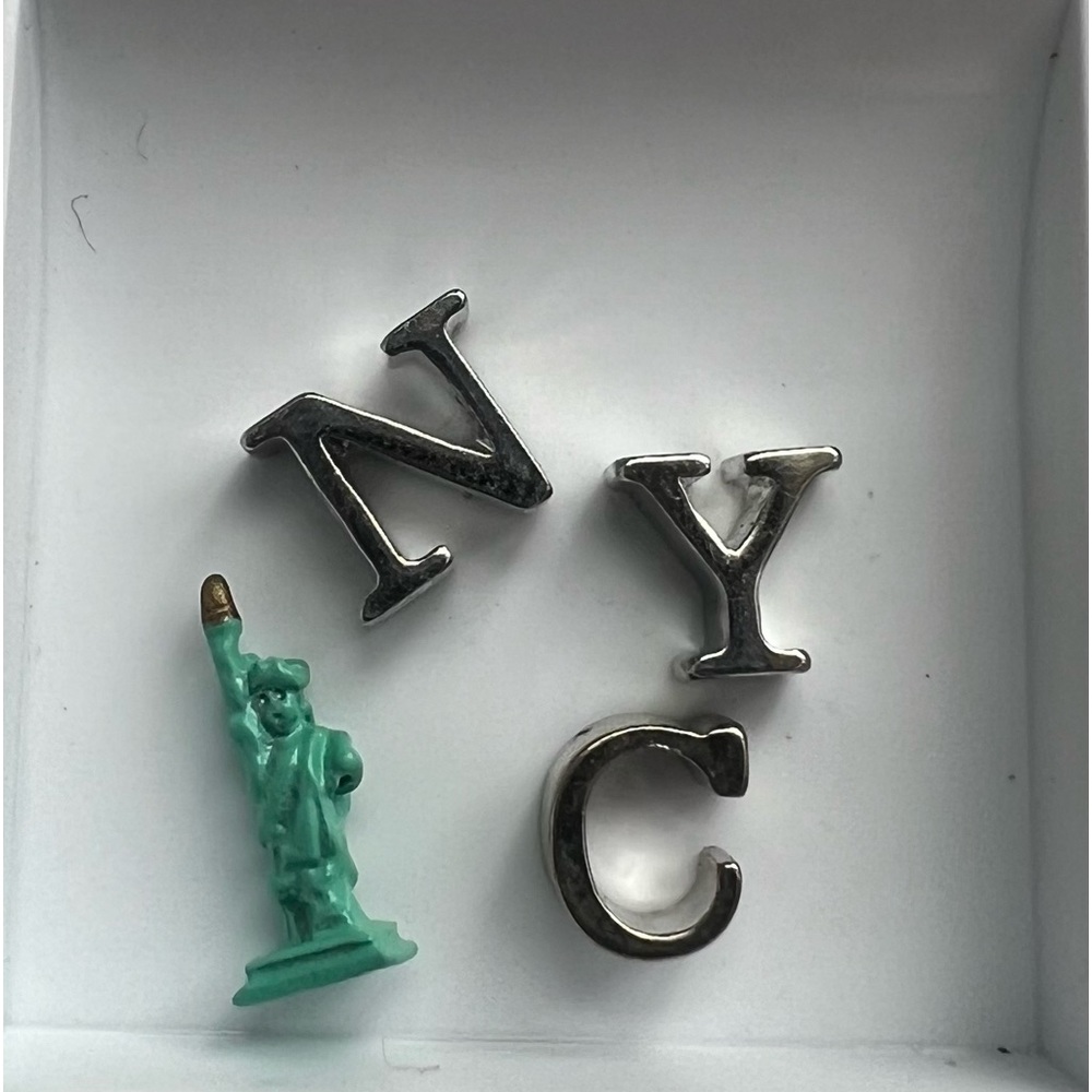 Origami Owl Statue of Liberty, N Y C charms.